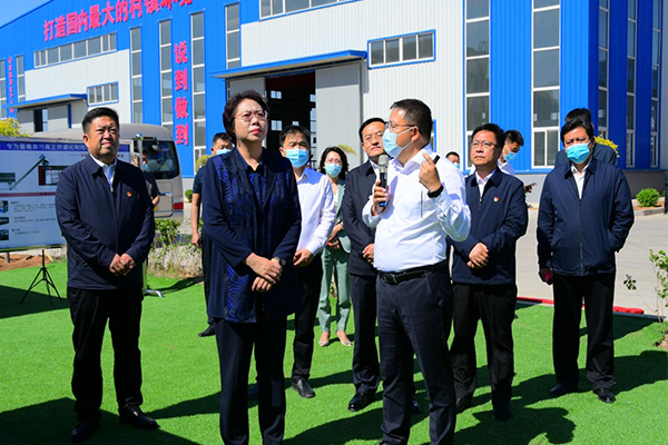 朝陽市新任市委書記張淑萍及調(diào)研組領(lǐng)導(dǎo)蒞臨一諾環(huán)保產(chǎn)業(yè)園考察調(diào)研工作 朝陽市新任市委書記張淑萍及調(diào)研組領(lǐng)導(dǎo)蒞臨一諾環(huán)保產(chǎn)業(yè)園考察調(diào)研工作